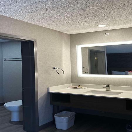 Best Western Plus West Edmonton Exterior photo
