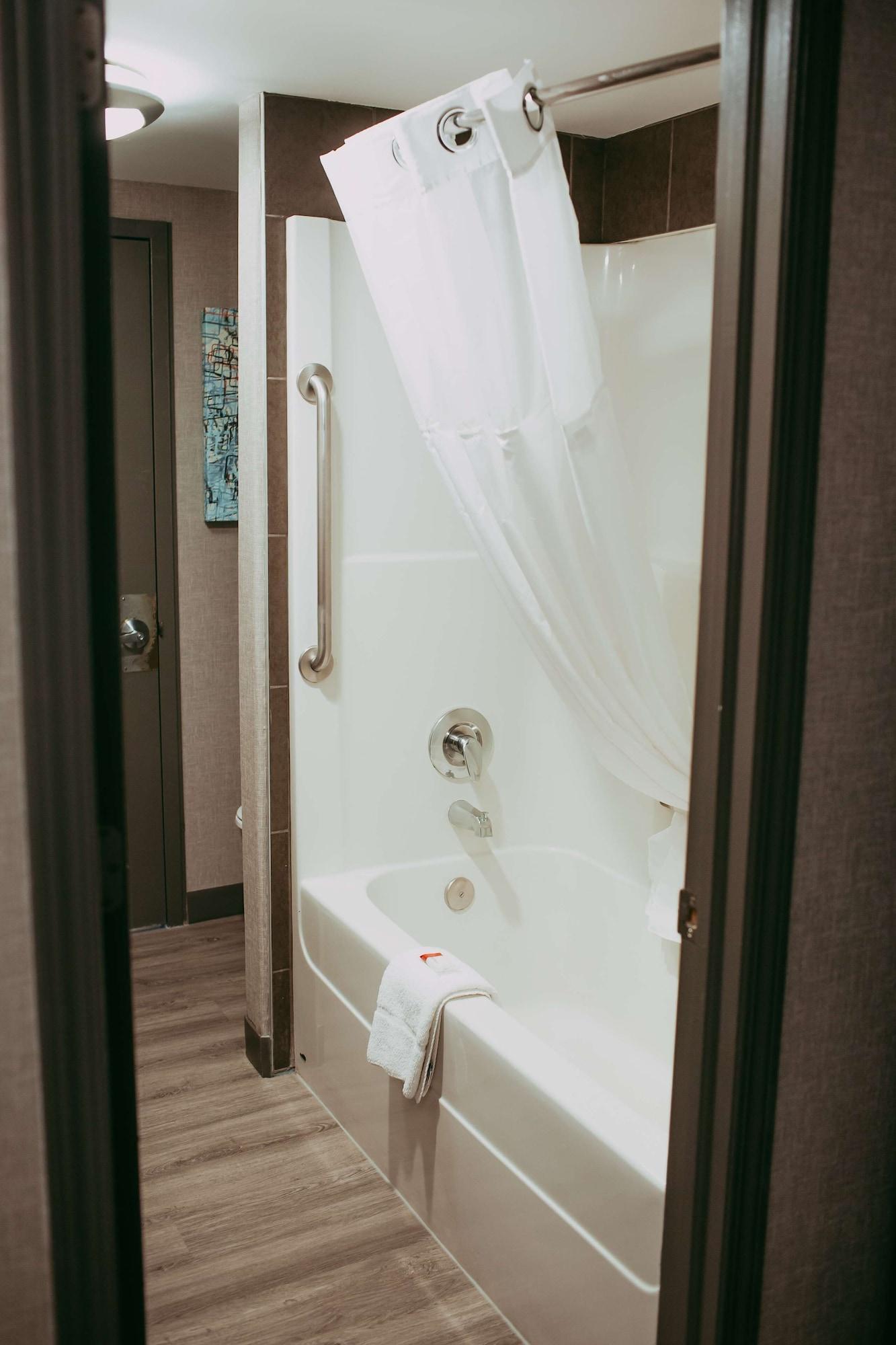 Best Western Plus West Edmonton Exterior photo