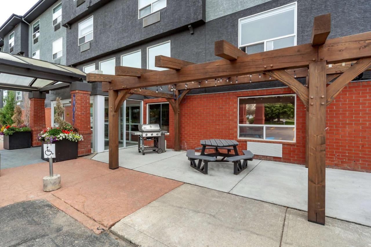 Best Western Plus West Edmonton Exterior photo