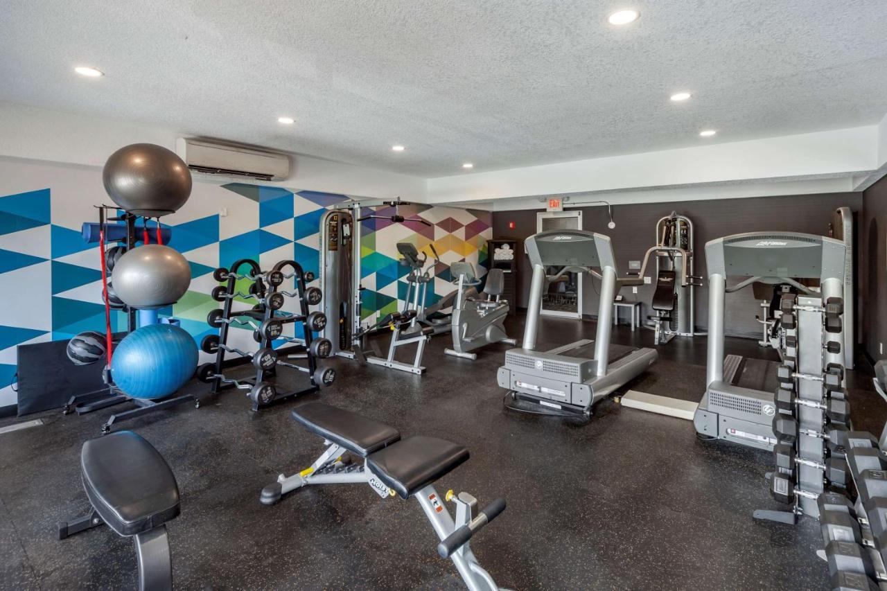 Best Western Plus West Edmonton Exterior photo