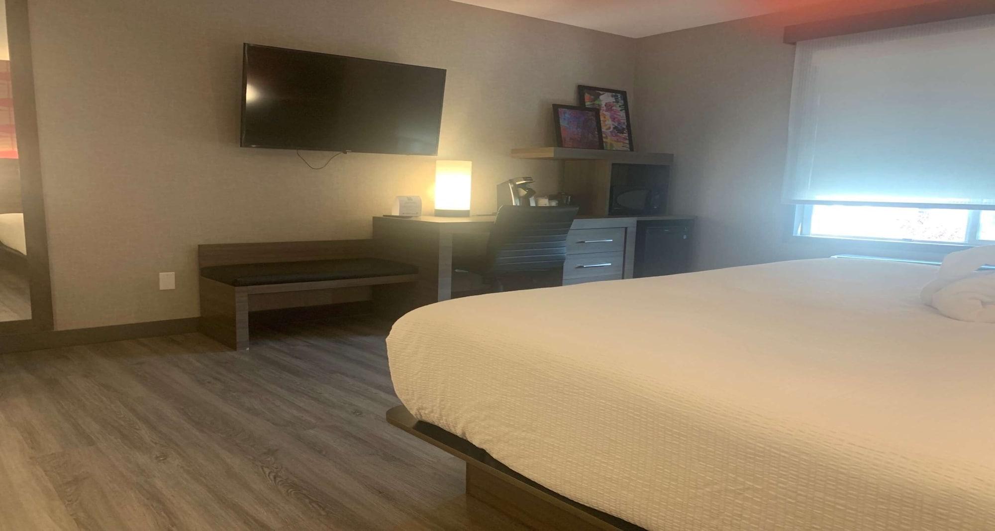 Best Western Plus West Edmonton Exterior photo