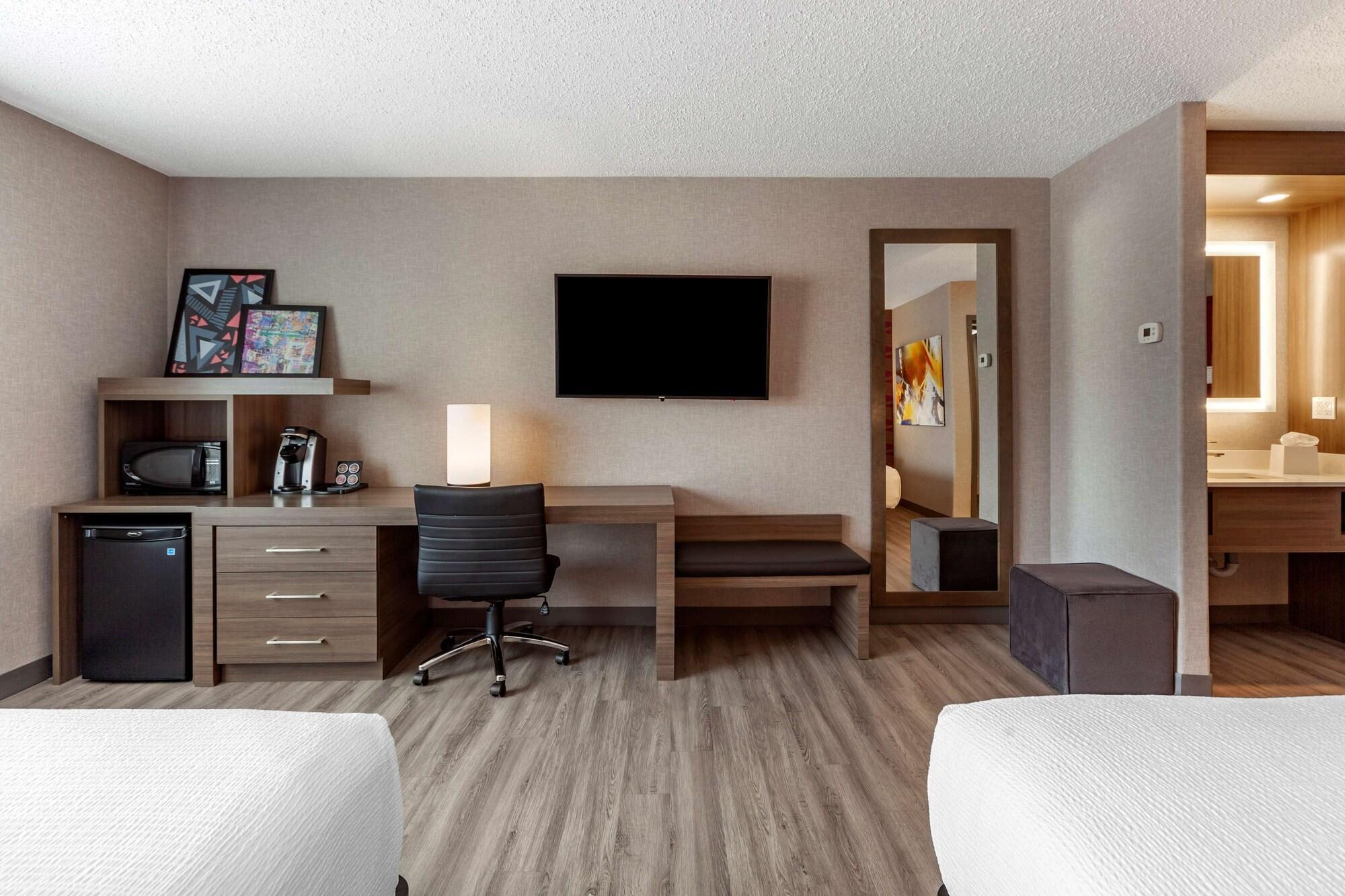 Best Western Plus West Edmonton Exterior photo