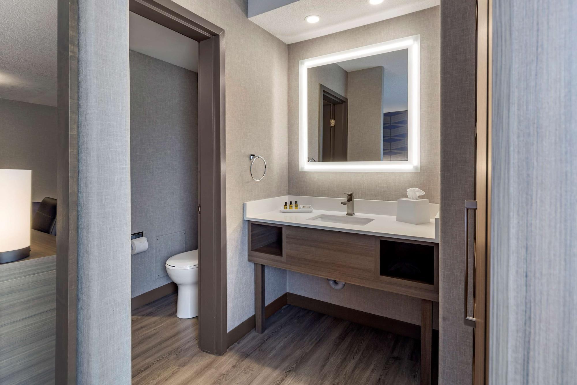 Best Western Plus West Edmonton Exterior photo