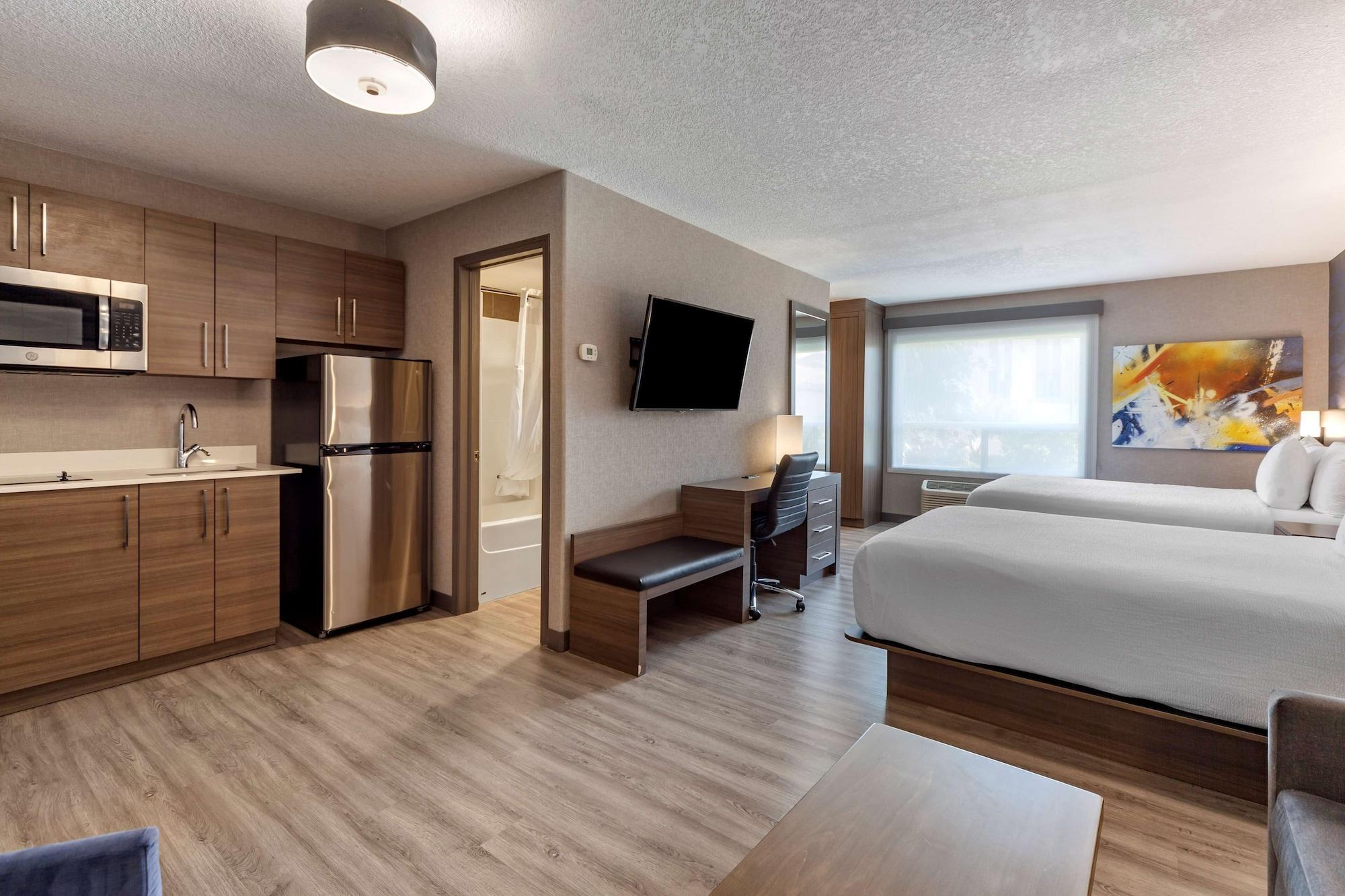 Best Western Plus West Edmonton Exterior photo
