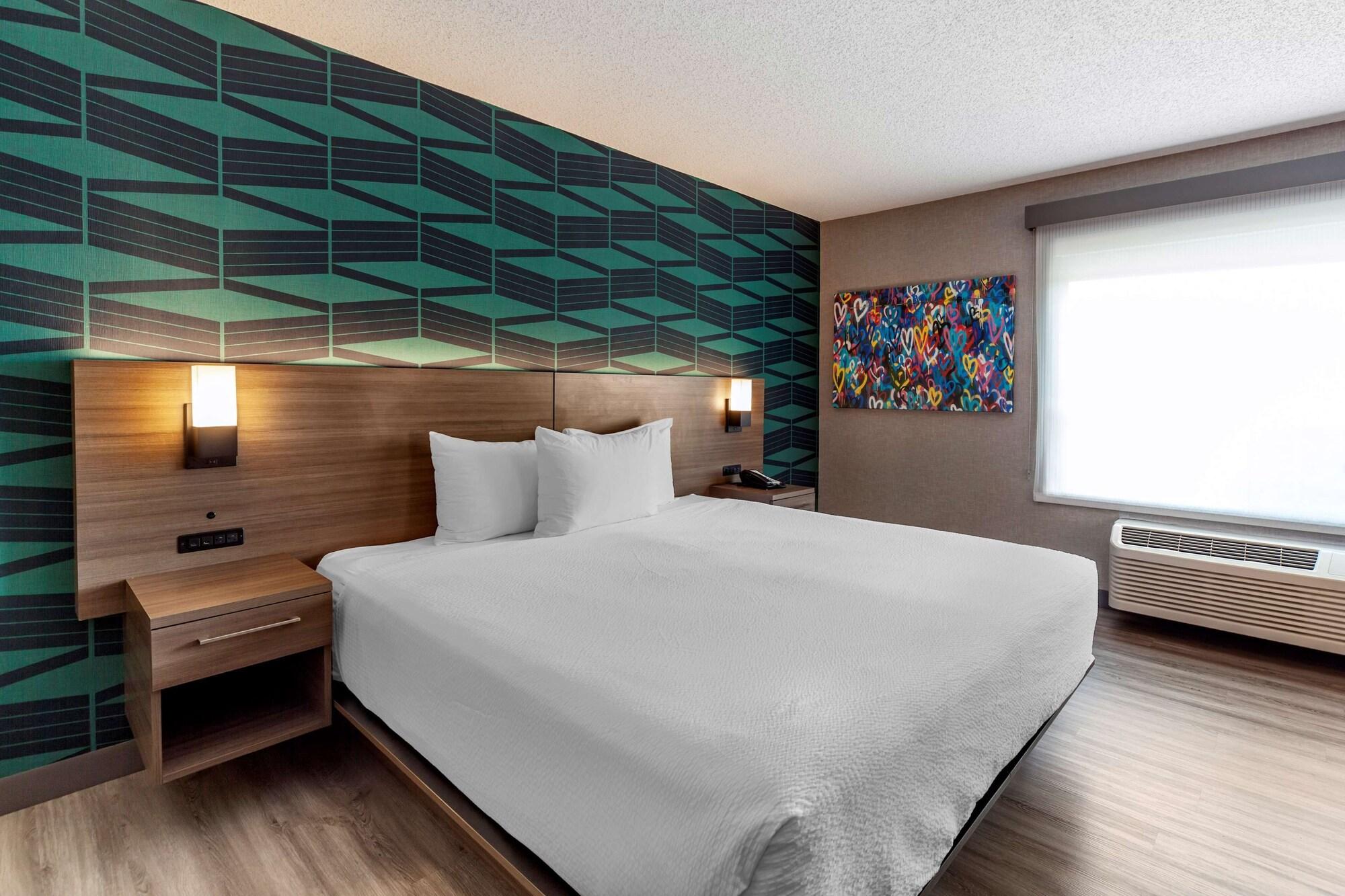 Best Western Plus West Edmonton Exterior photo