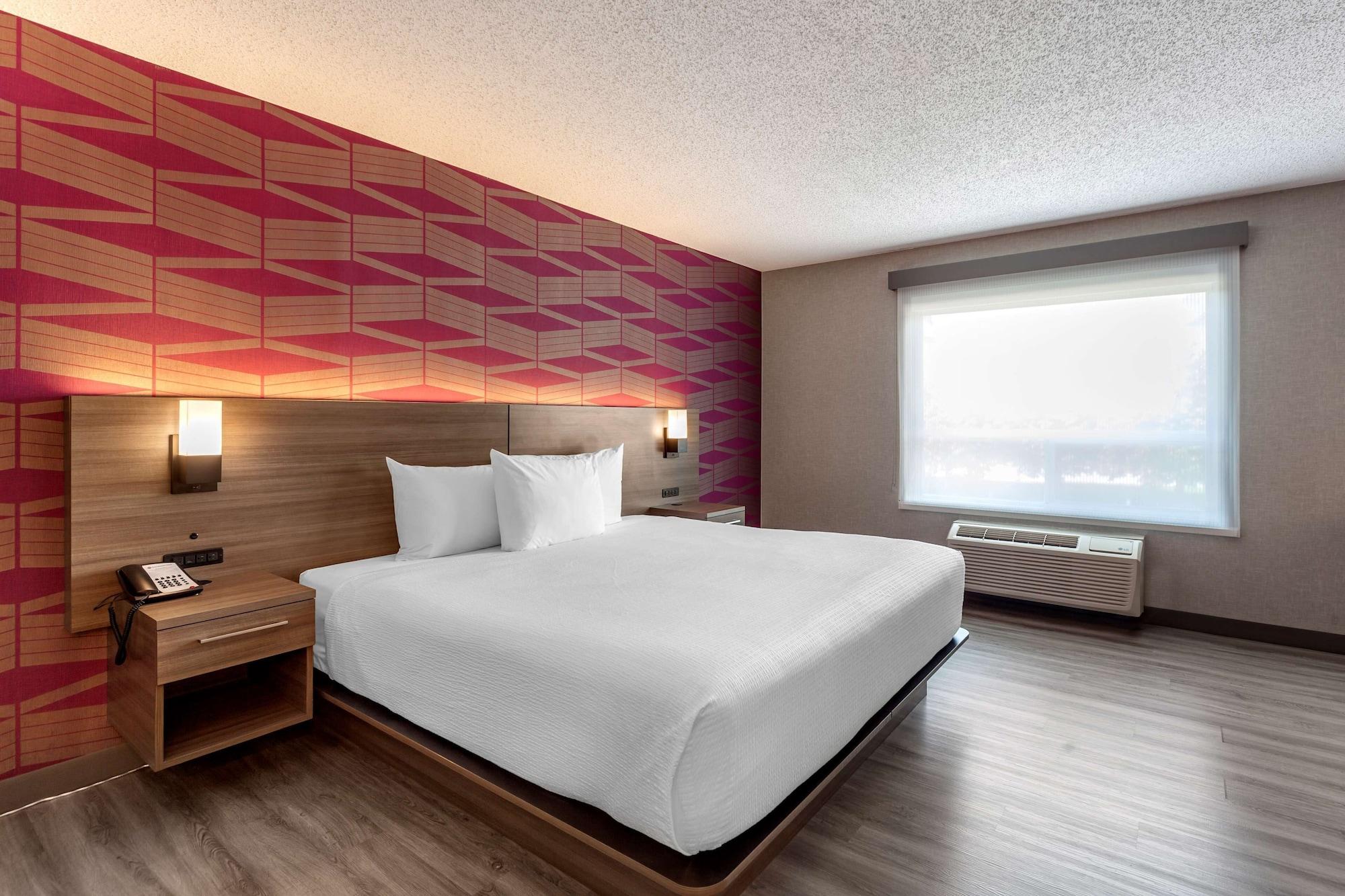 Best Western Plus West Edmonton Exterior photo